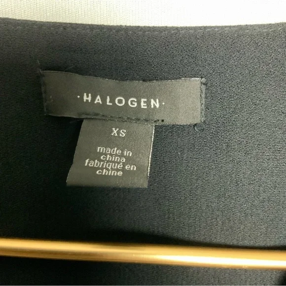 NWT Halogen Sz XS Black Surplice Faux Wrap Long Sleeve Peplum Blouse - Picture 3 of 5